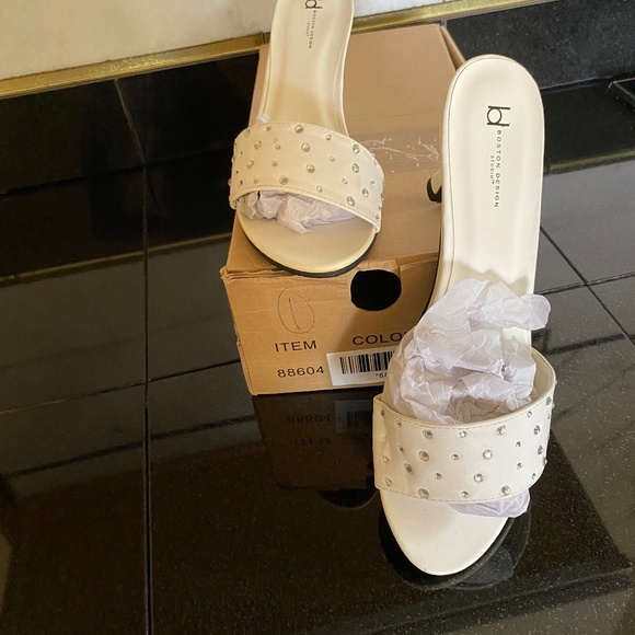 Boston Design Studio - Picture 3 of 15